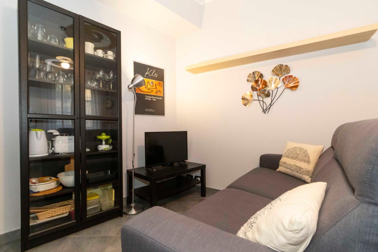 Miglietti Apt A Few Steps From Piazza Statuto! Turim Exterior foto