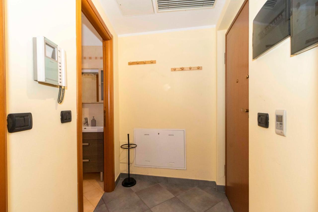 Miglietti Apt A Few Steps From Piazza Statuto! Turim Exterior foto